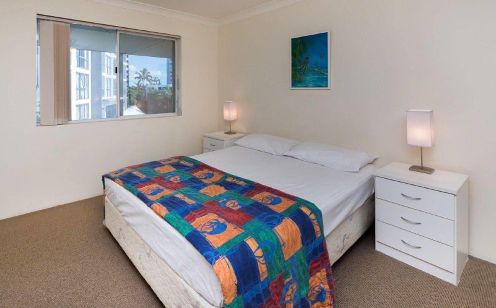 Surfers Tropique Holiday Apartments Голд-Кост Экстерьер фото